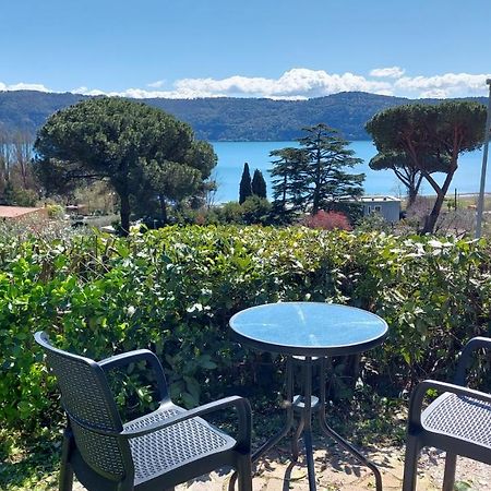 Bed&Breakfast "Fiorella" Sul Lago Castel Gandolfo Extérieur photo