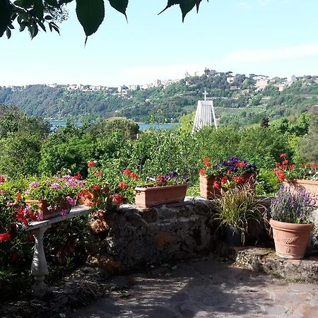Bed&Breakfast "Fiorella" Sul Lago Castel Gandolfo Extérieur photo